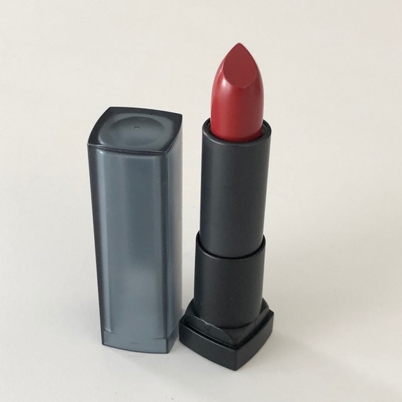 Maybelline Makeup Maybelline Powder Matte Lipstick 698 Cruel Ruby Poshmark